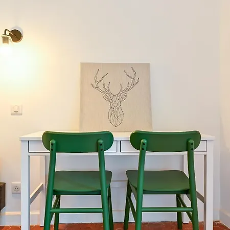 Appartement Charmant F1 Dans La Veille *