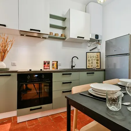 Appartement Charmant F1 Dans La Veille Ajaccio (Corsica)